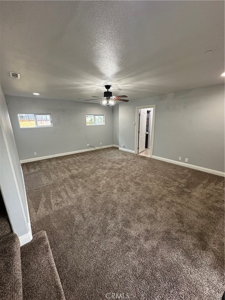 2703 Gates Ave #2703 - Photo 4 of 17