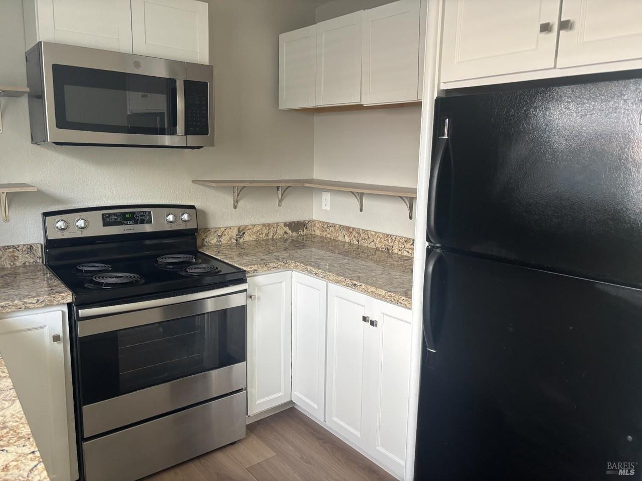 221 College View Dr #221 - Photo 3 of 12