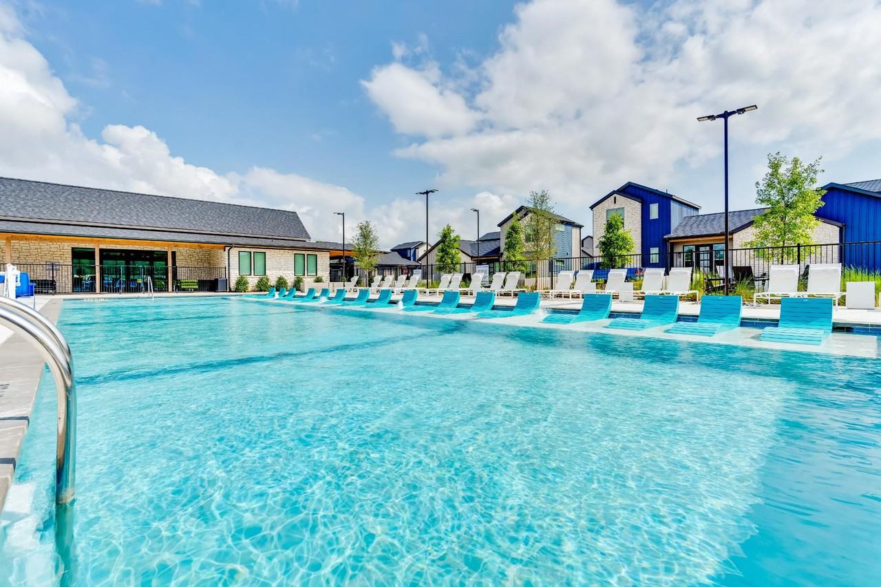 1949 Labrador Ln #1949 - Photo 4 of 41