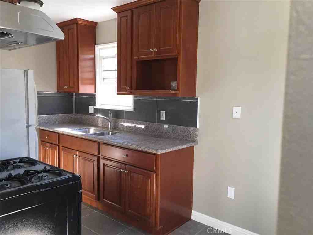 500 N Electric Ave #500C - Photo 2 of 5
