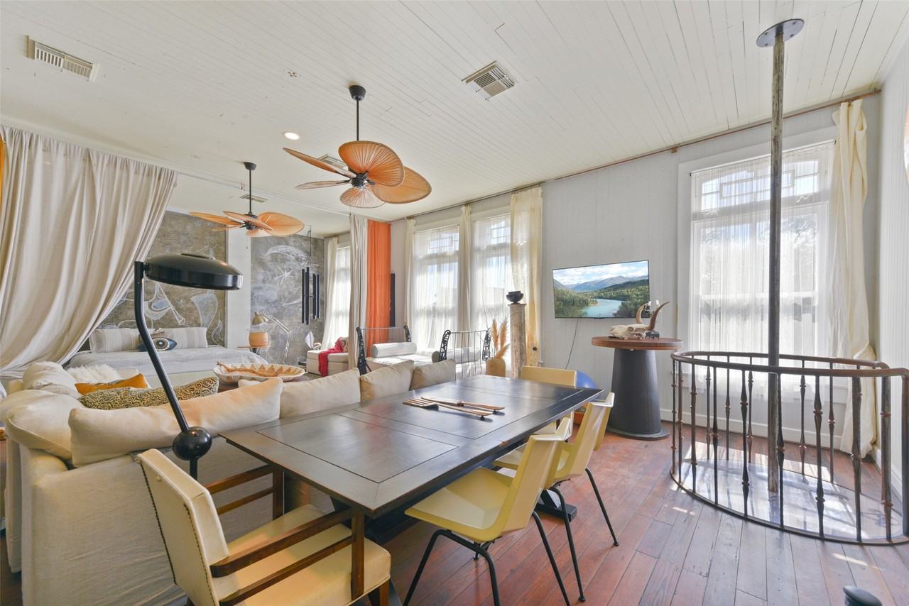 1614 Avenue K #1614FRONT - Photo 4 of 36