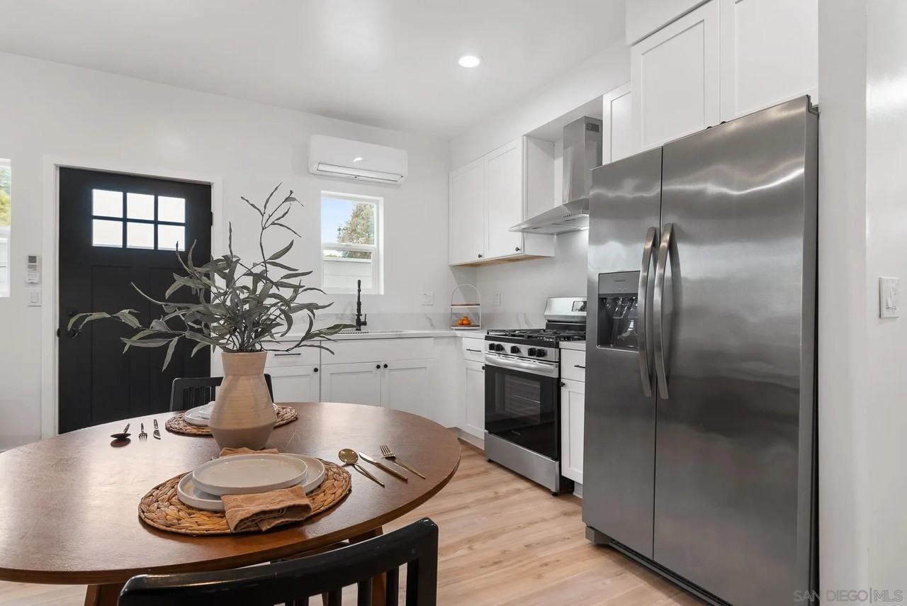 87 5th Ave #87-1 - Photo 3 of 10