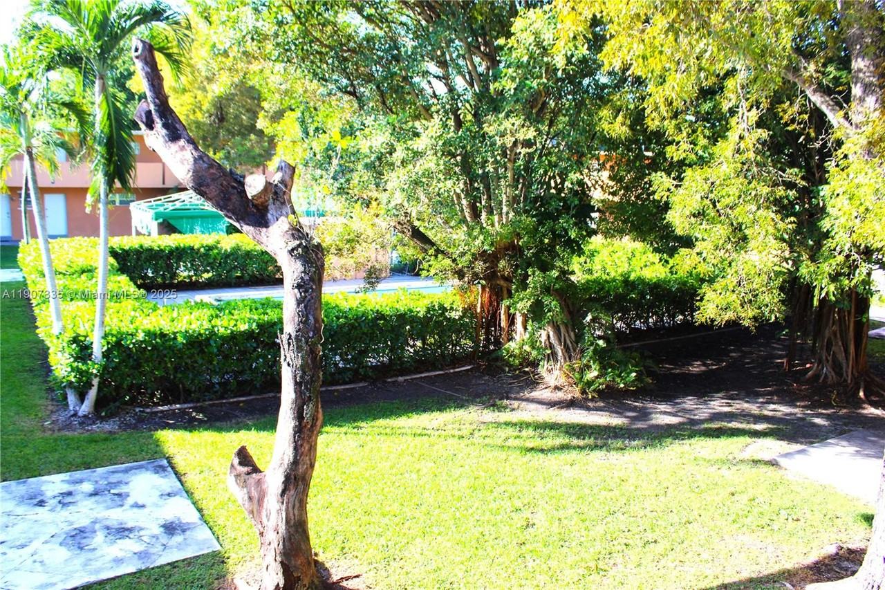 9760 Sw 184th St #976012D - Photo 3 of 41