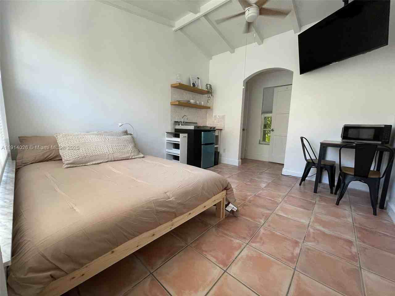 1018 West 47th Street