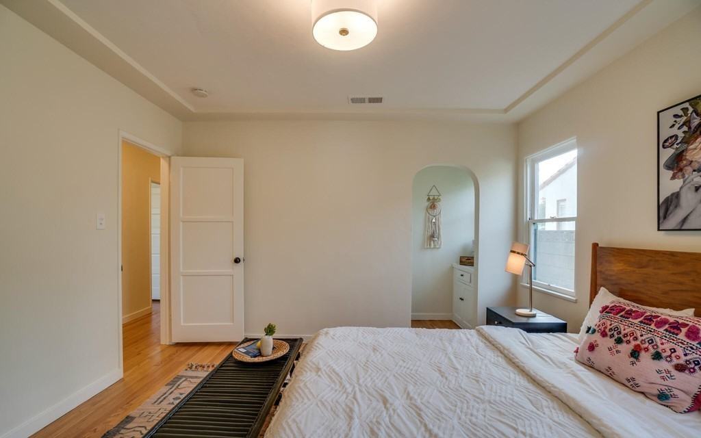 329 E Adams Ave - Photo 7 of 50