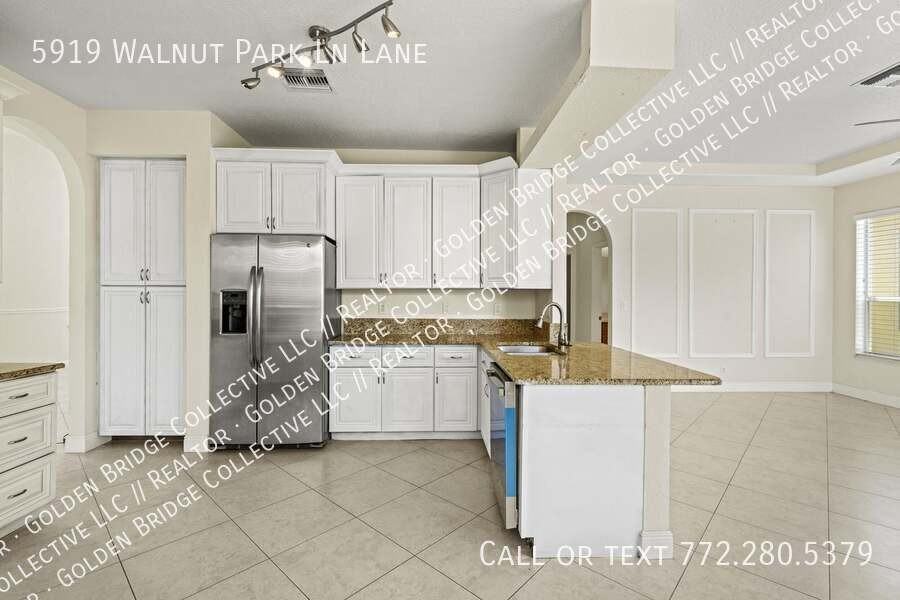 5919 Walnut Park Lane - Photo 2 of 14