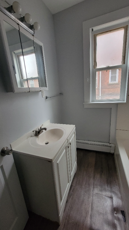 119 Sisson Ave #1S - Photo 6 of 22