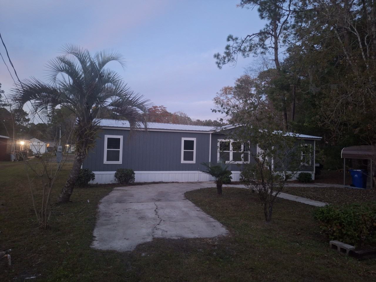 836 W 11th St #NA - Photo 2 of 13