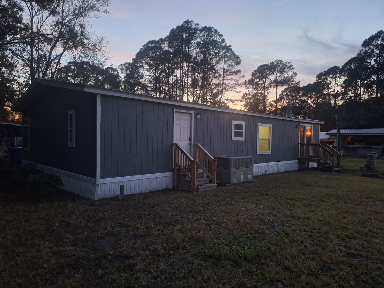 836 W 11th St #NA - Photo 4 of 13