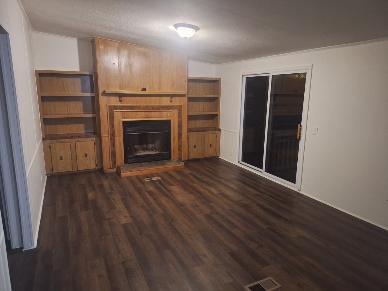 836 W 11th St #NA - Photo 7 of 13