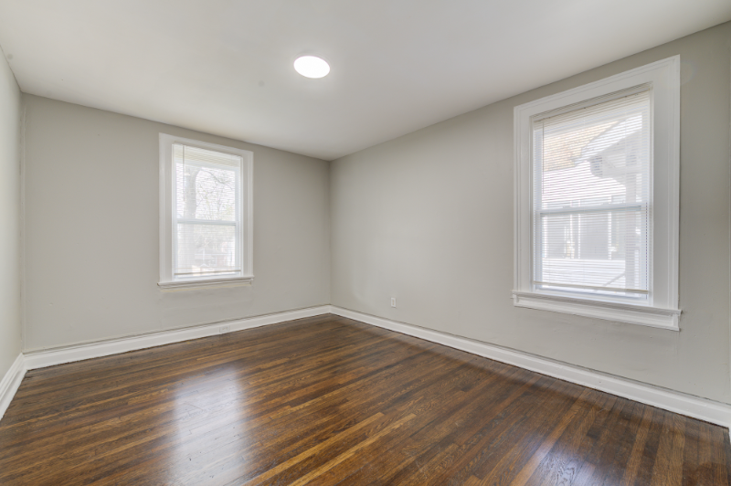 6024 Lucille Ave - Photo 5 of 12