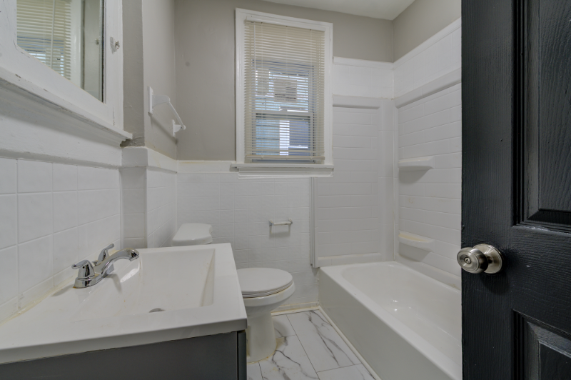 6024 Lucille Ave - Photo 6 of 12