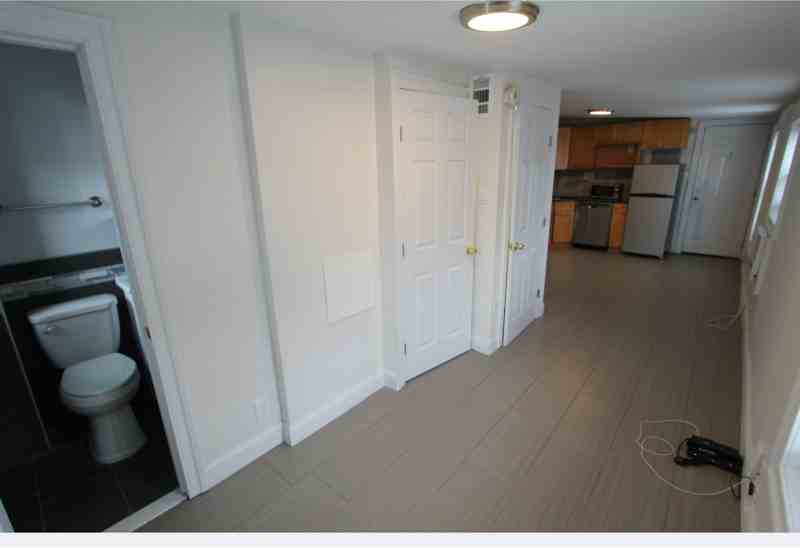 1920 Bainbridge Street #3R - Photo 6 of 8