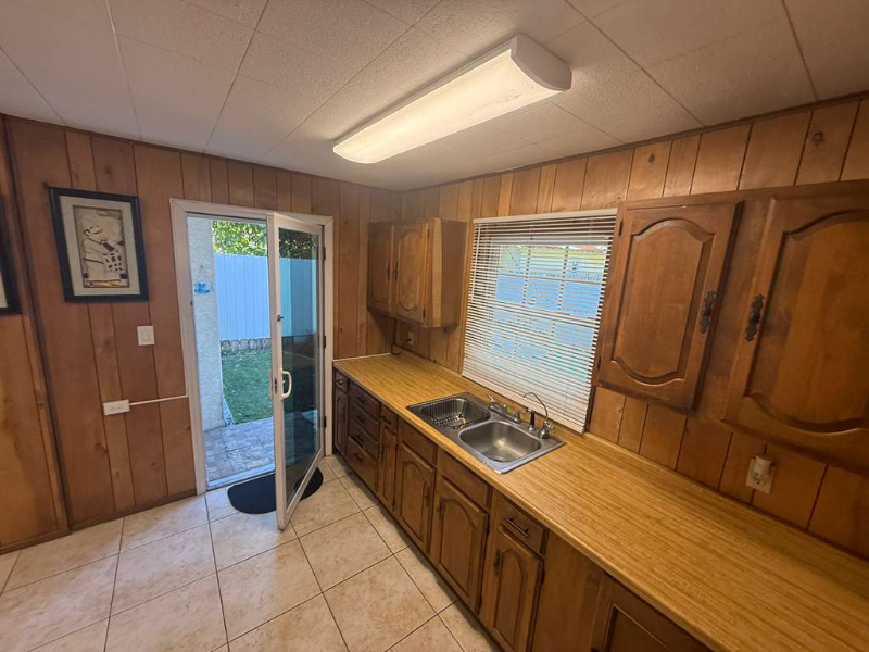 3936 S East Ave #B - Photo 7 of 7