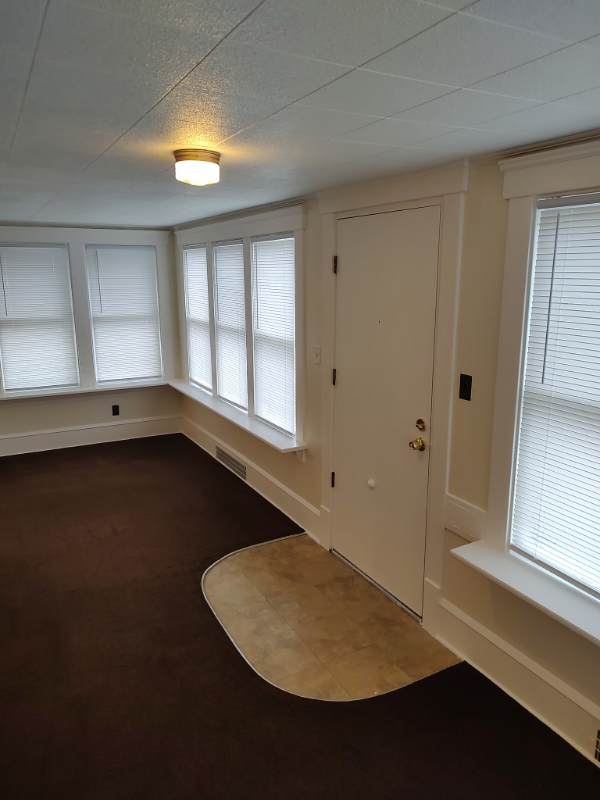 2718 9th Street Southwest - Photo 2 of 13
