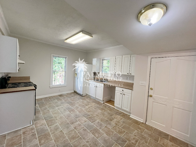 823 Silver Avenue - Photo 5 of 17