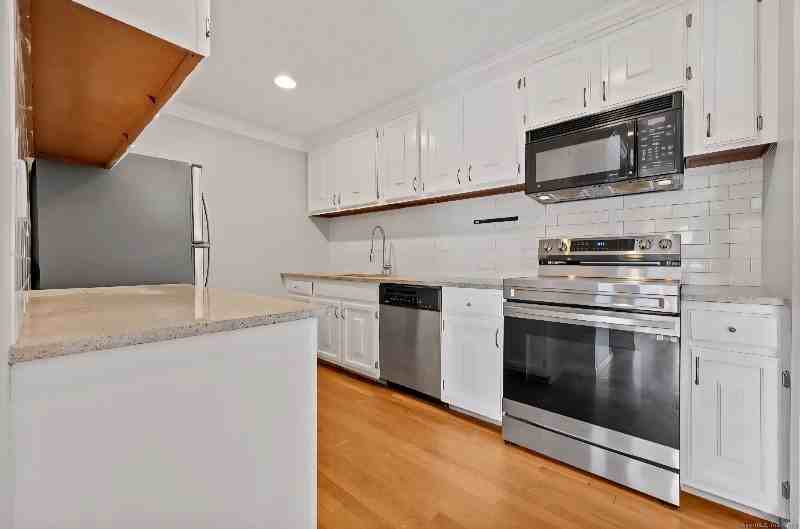 140 Kane Street #D4 - Photo 6 of 20