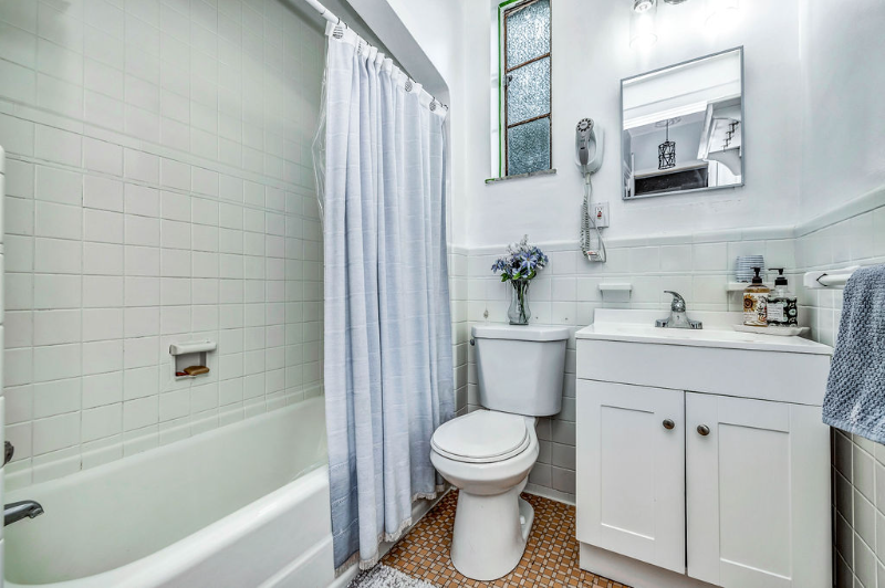 217 Loraine Avenue - Photo 7 of 8