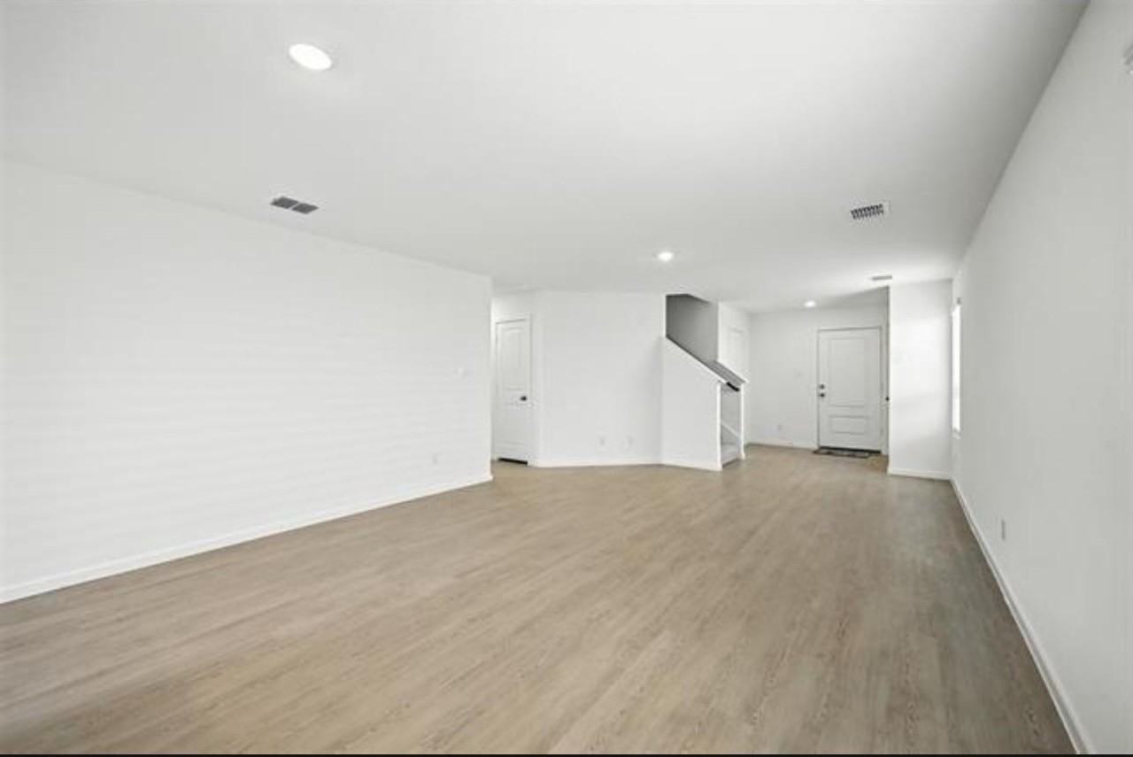 205 Ashbrook St #NA - Photo 6 of 20
