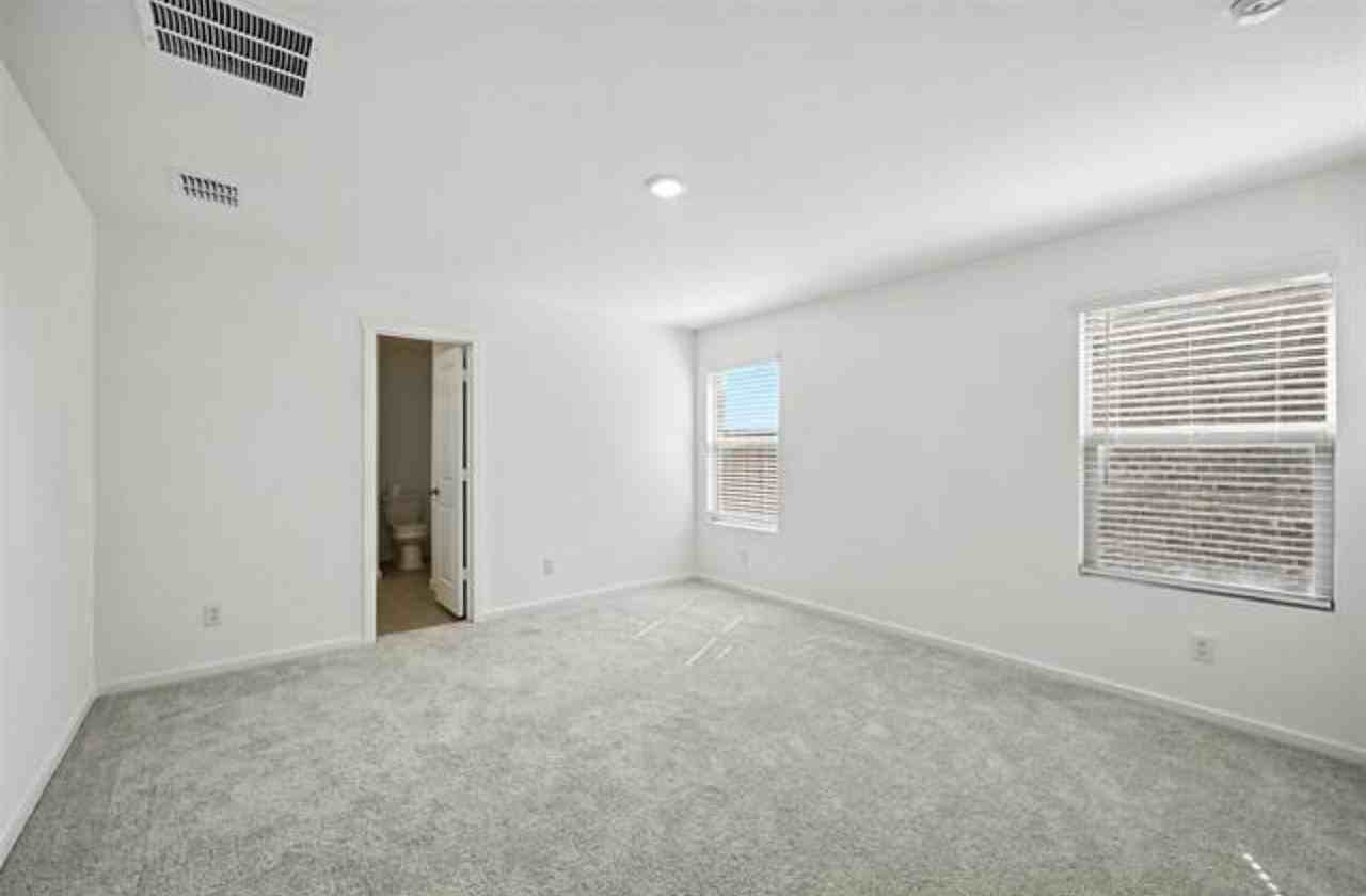 205 Ashbrook St #NA - Photo 7 of 20