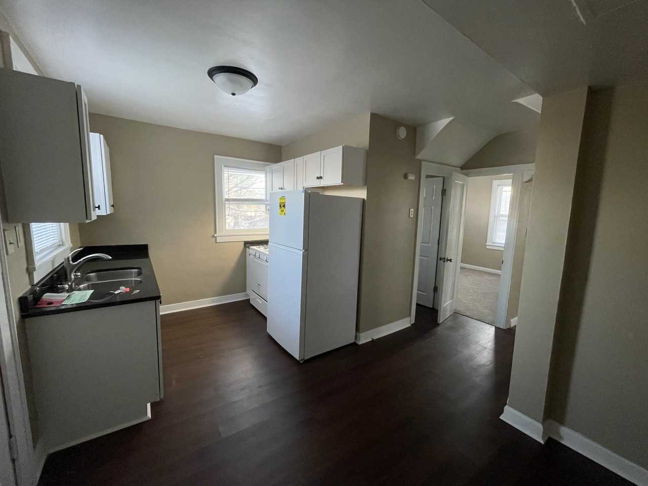 222 Maple St #1 - Photo 4 of 12