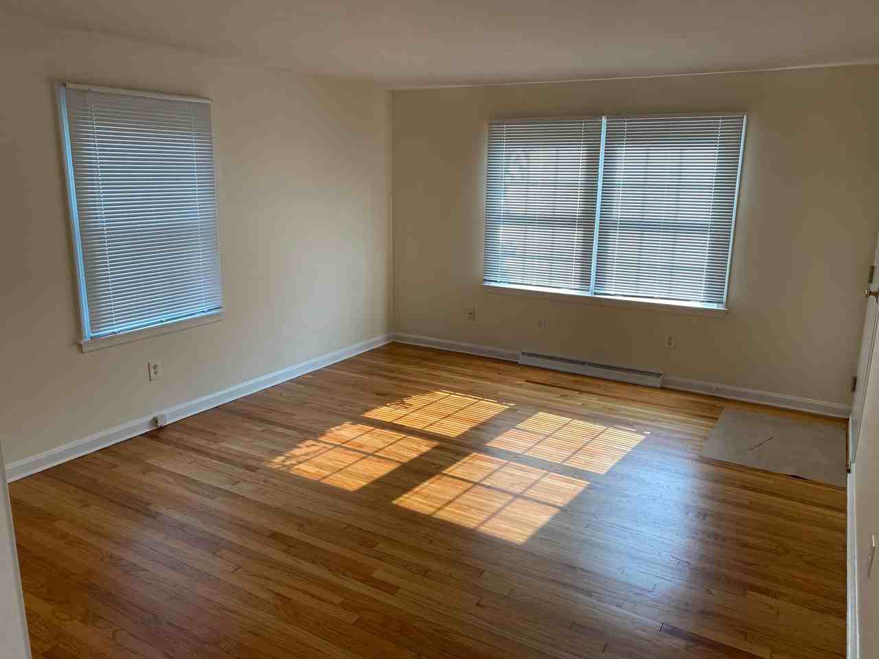 121 Pocono Rd - Photo 5 of 8