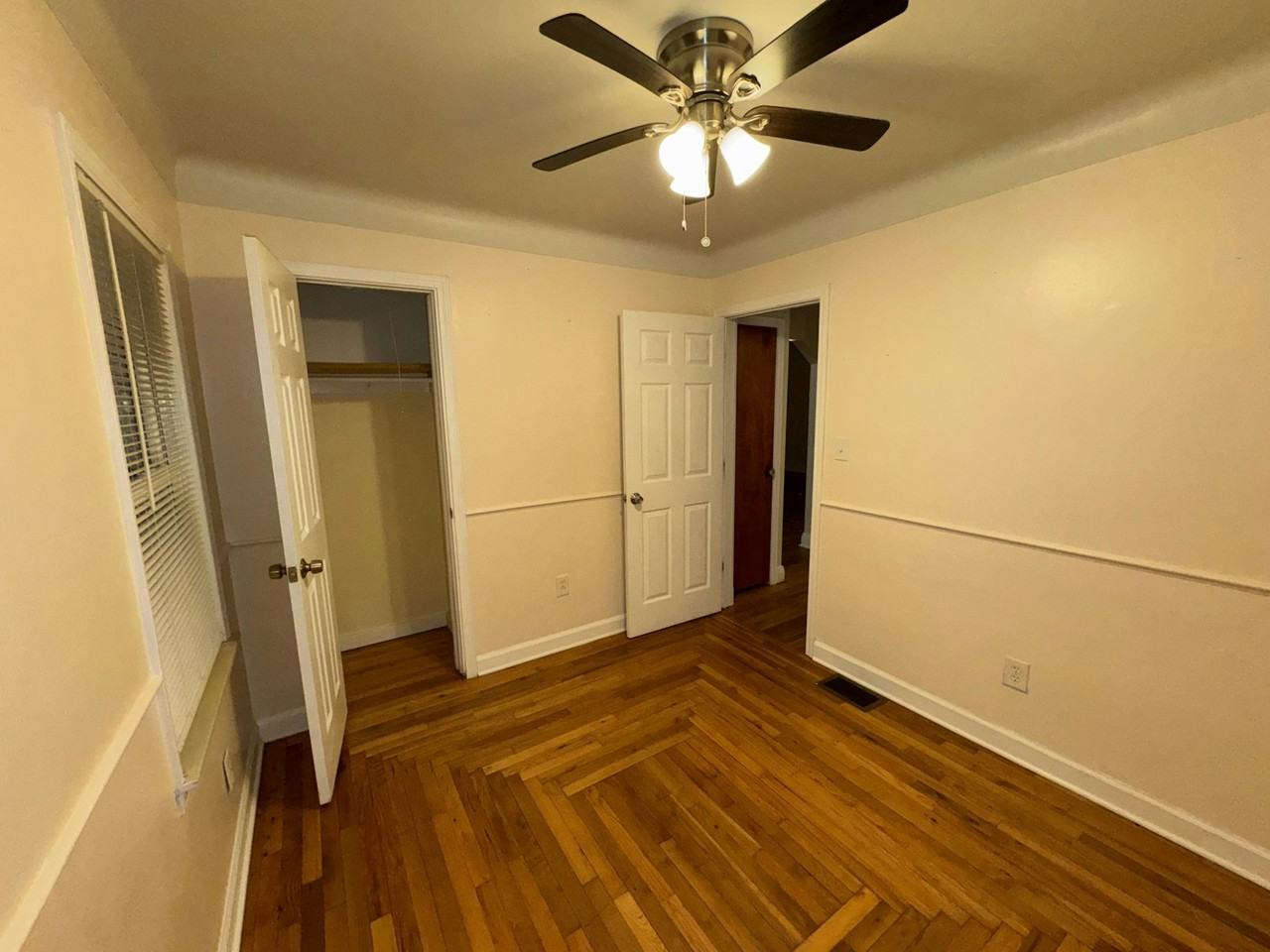 2363 East Maple Road - Photo 6 of 21