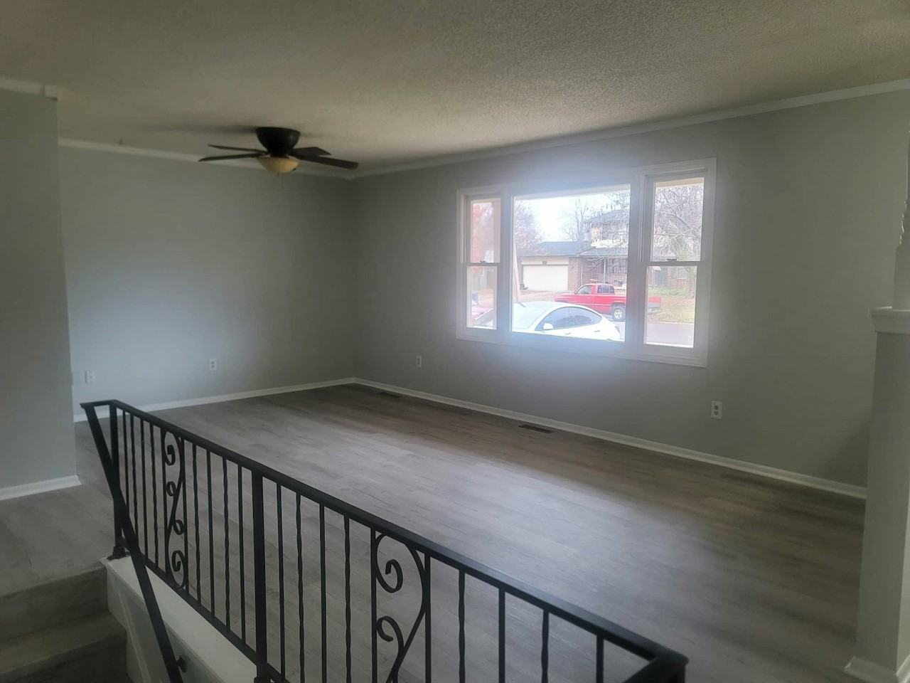 621 Ridgeway Road - Photo 4 of 17