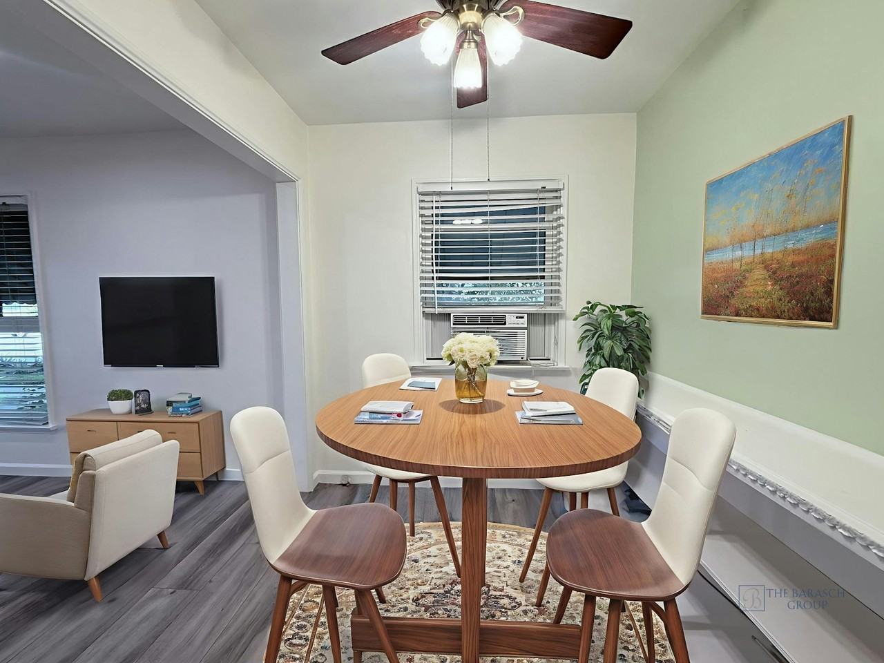 504 North Hollywood Way - Photo 3 of 15