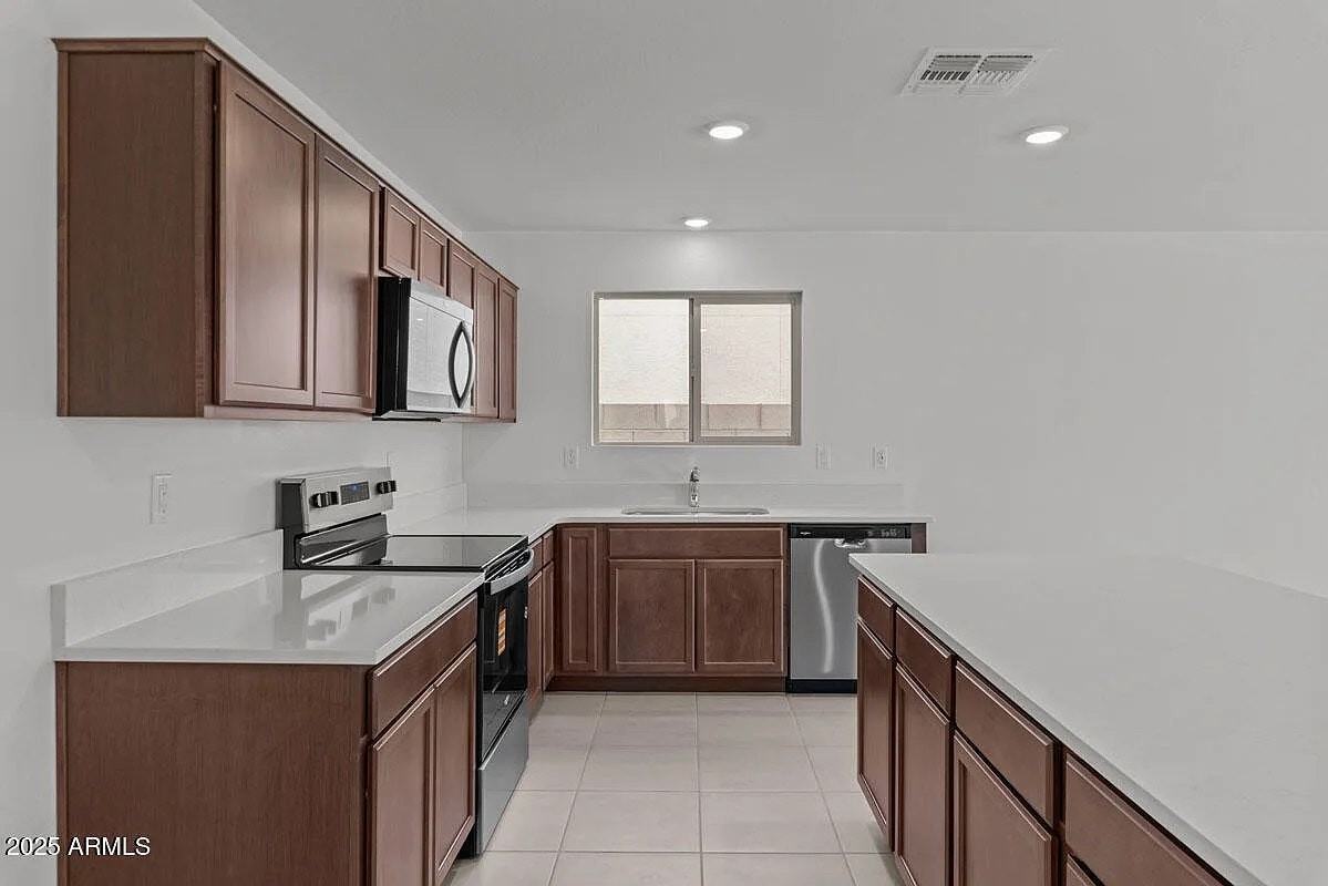 18185 East Zuza Drive - Photo 6 of 33