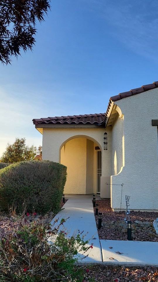 4790 Toscana Way - Photo 3 of 43