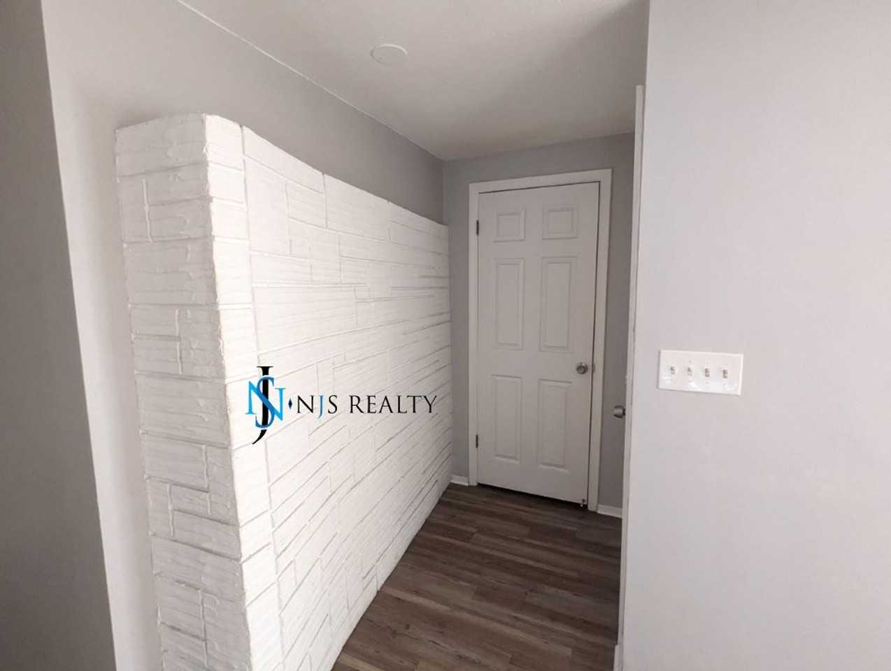 3244 Winder Dr - Photo 5 of 23