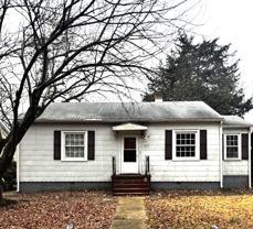 606 West 49th Street - Photo 1 of 1