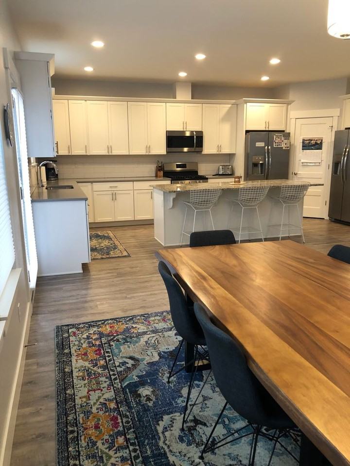 1324 Wasco St - Photo 4 of 9