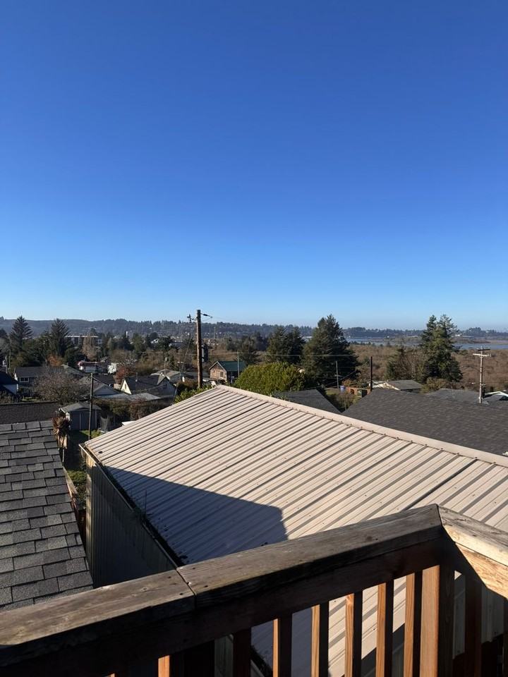 438 10th Court - Photo 2 of 19