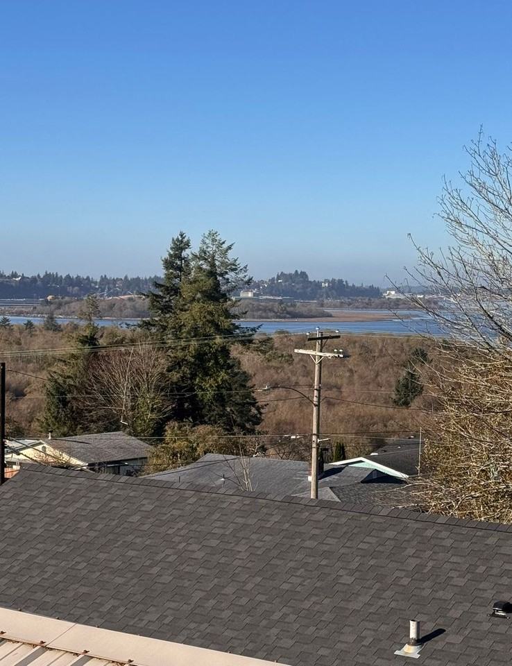 438 10th Court - Photo 4 of 19