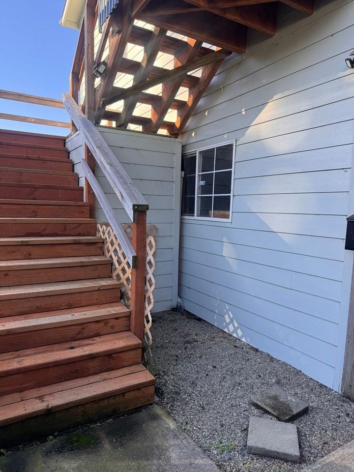 438 10th Court - Photo 7 of 19