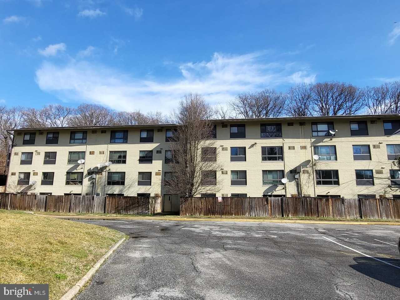 3101 Naylor Road Southeast - Photo 3 of 13