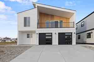 featured image of 865 9th Street West