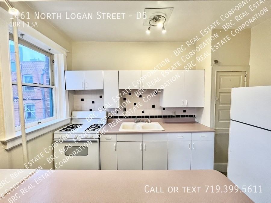 Logan Court Apartments - Photo 7 of 21