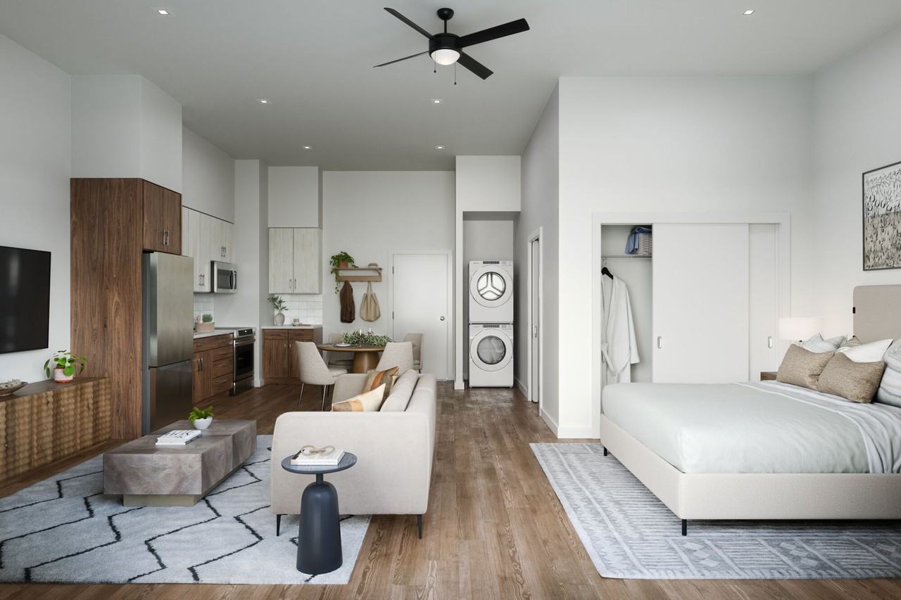 Tower Broadway - Photo 3 of 7