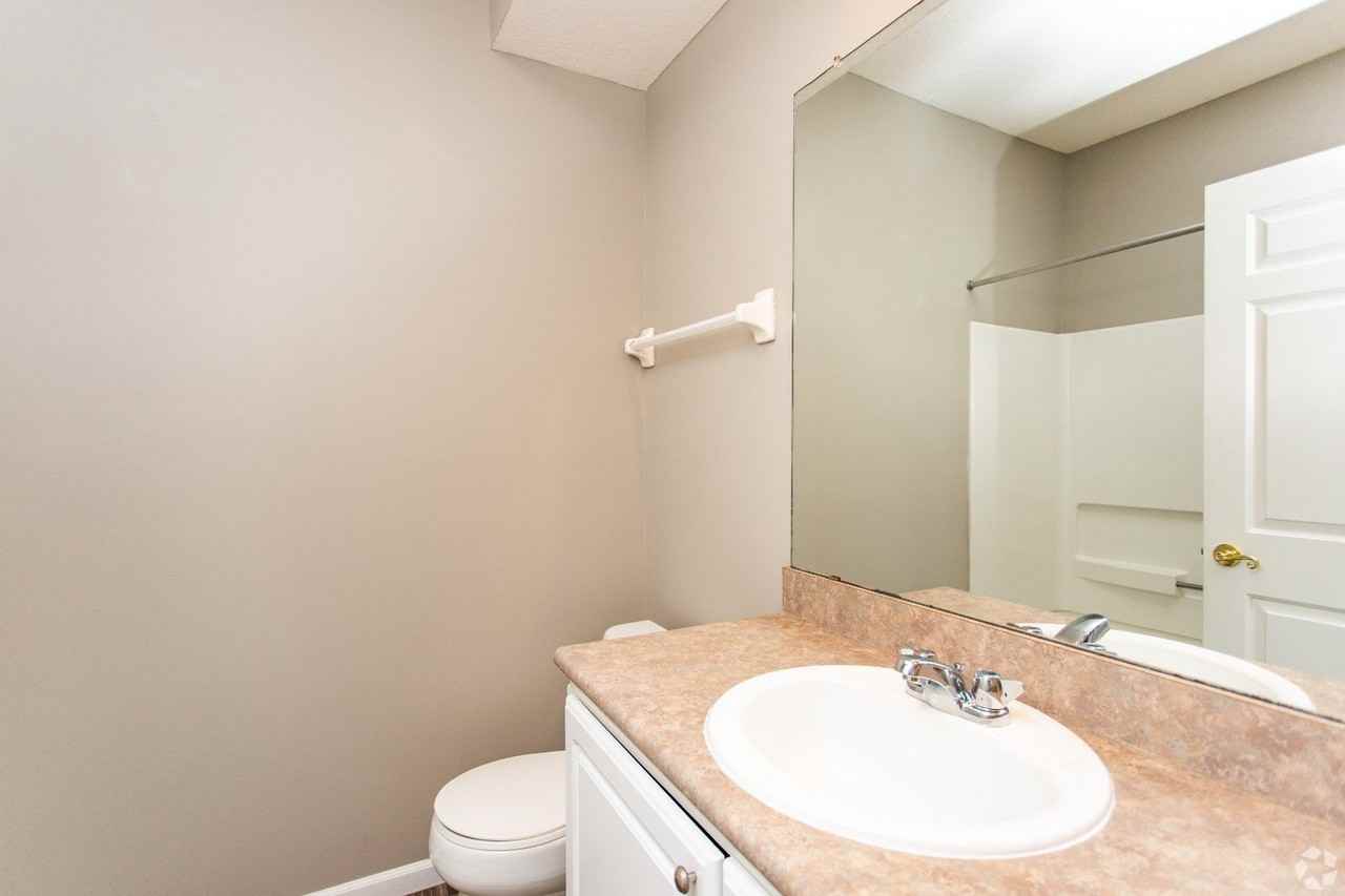 College Park - Photo 6 of 18