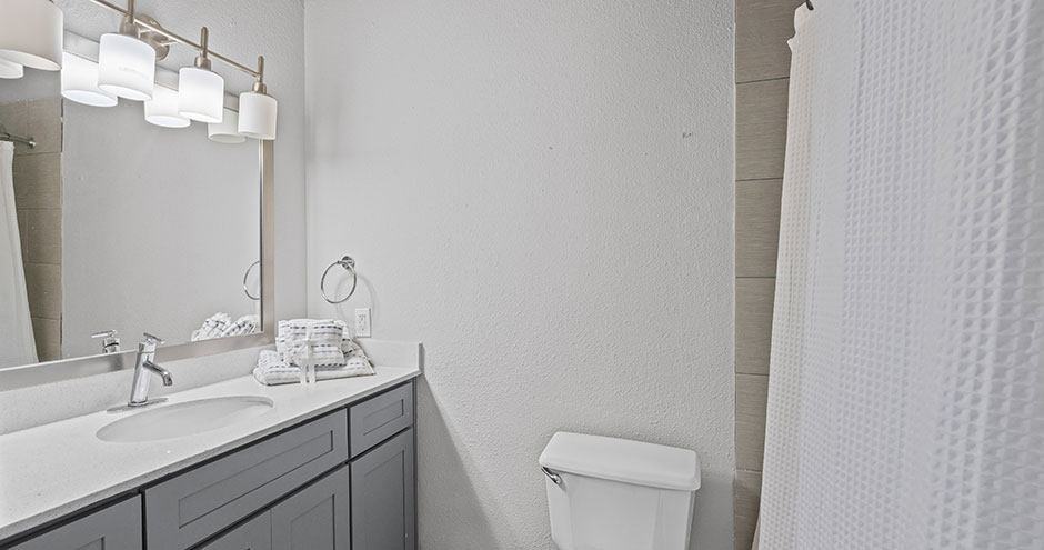 The Oakley - Photo 7 of 22