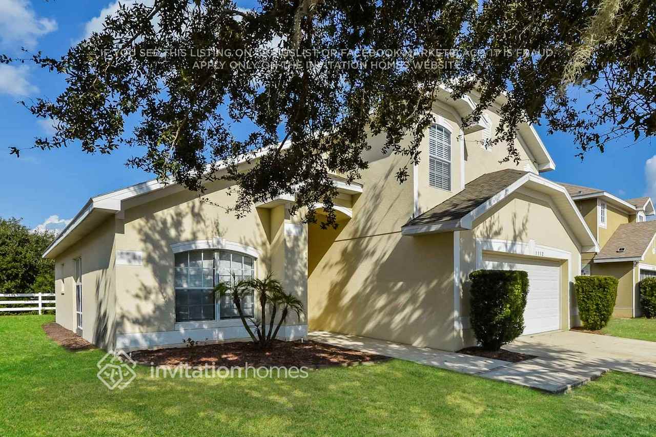 1112 Sophia Blvd - Photo 2 of 18