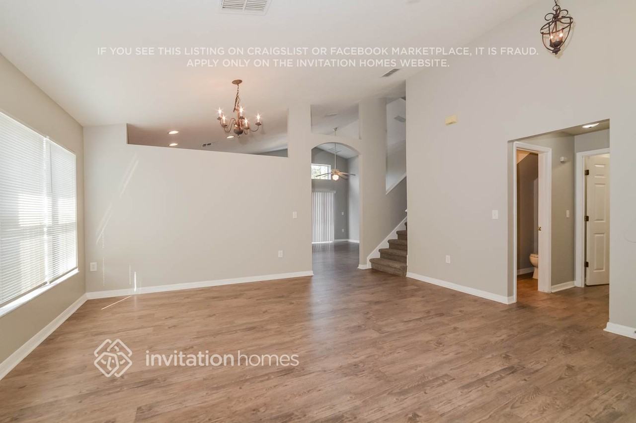 1112 Sophia Blvd - Photo 5 of 18