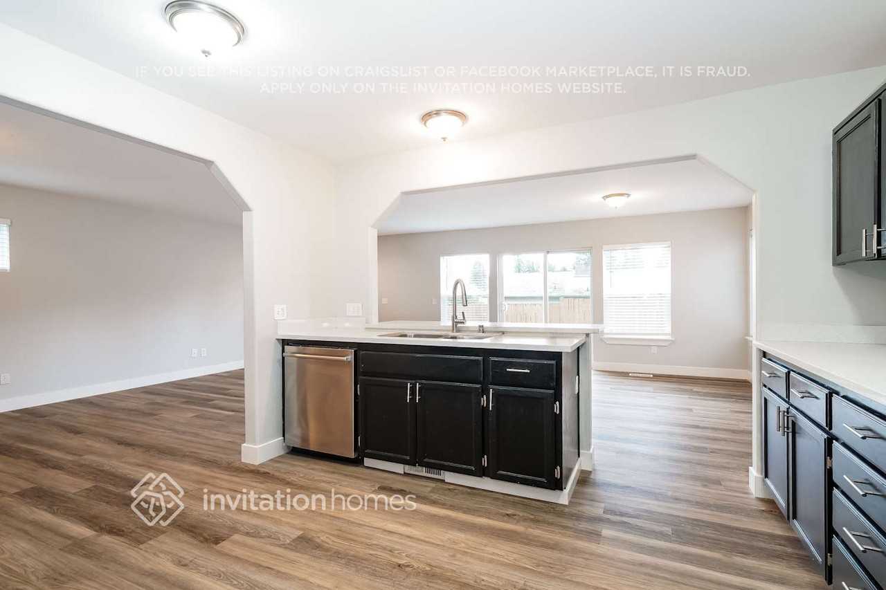 19420 12th Avenue Ct E - Photo 6 of 18