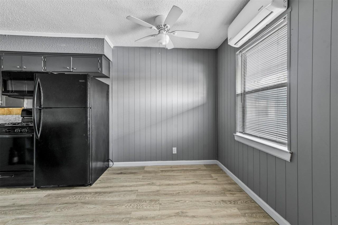 1585 N Mill St; Lewisville 75057 - Photo 7 of 33