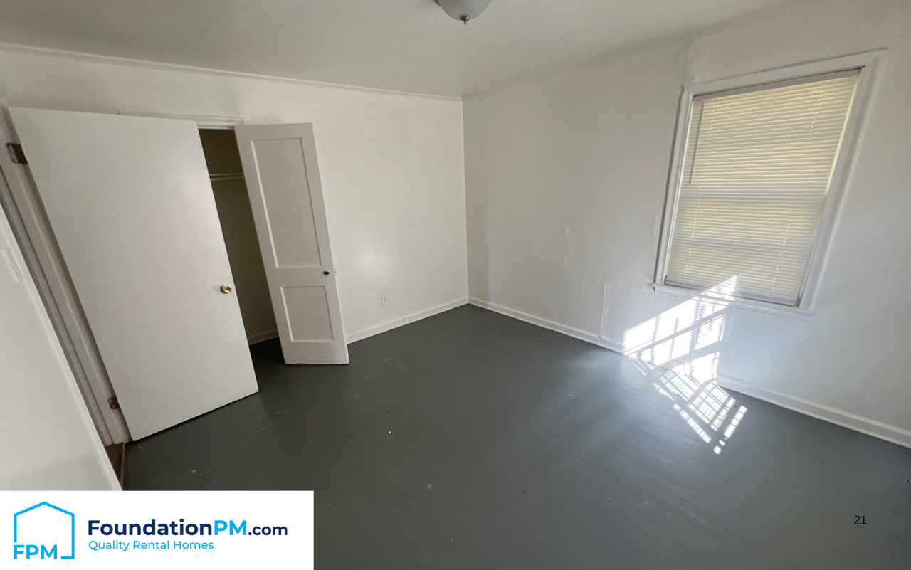 2320 East Warren Street - Photo 5 of 6