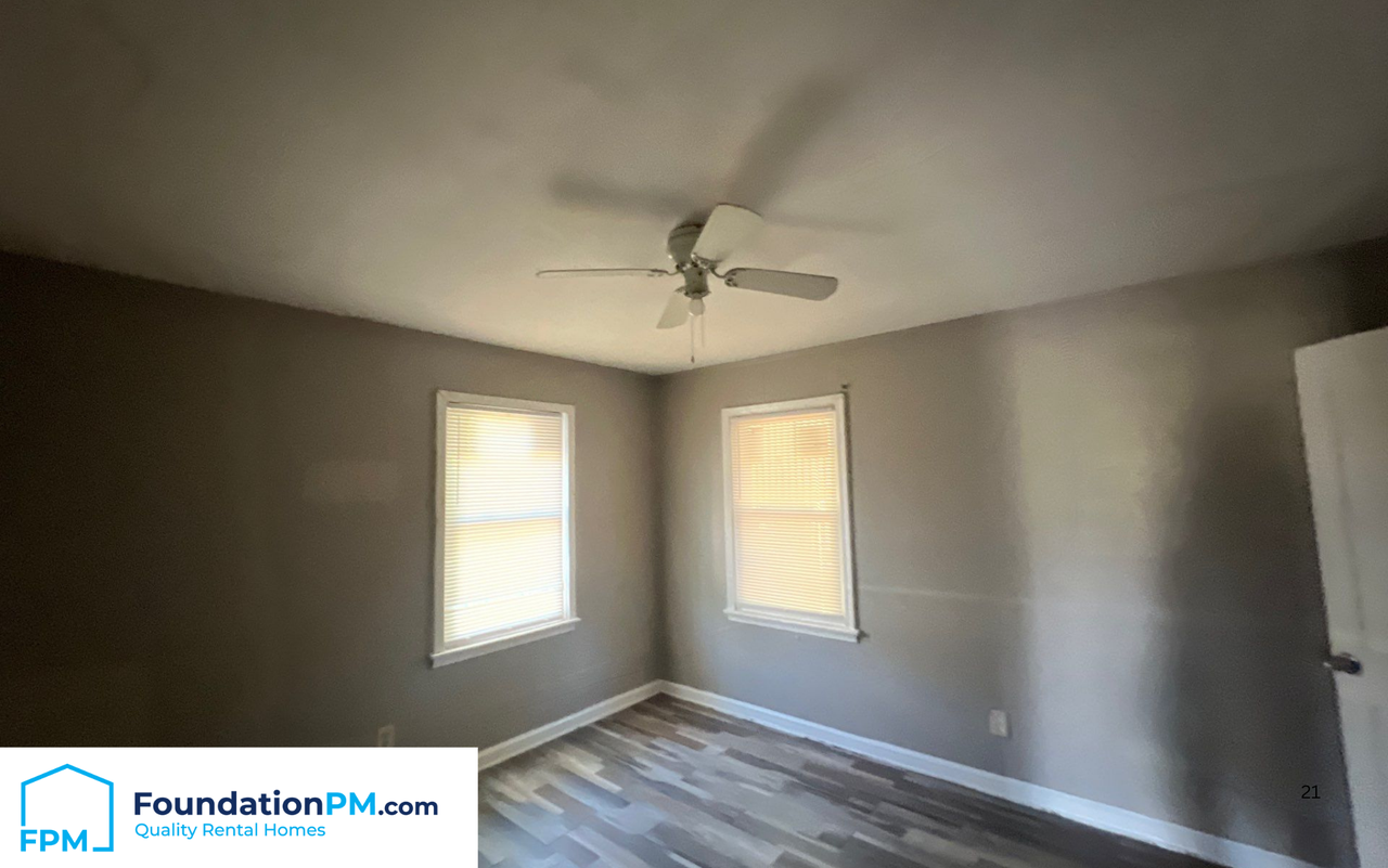 2332 East Warren Street - Photo 5 of 6