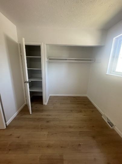 17550 Lake Shore Boulevard - Photo 2 of 14